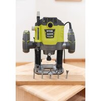 Вертикальный фрезер Ryobi RRT1600-K 5133004796 - Превью изображения №2 — Интернет-магазин ПроЗаказ