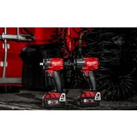 Гайковерт Milwaukee M18 FIW2F12-502X 4933478444 (с 2-мя АКБ, кейс) - Превью изображения №7 — Интернет-магазин ПроЗаказ