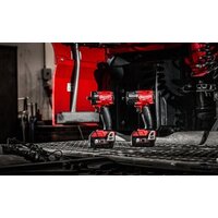Гайковерт Milwaukee M18 FIW2F12-502X 4933478444 (с 2-мя АКБ, кейс) - Превью изображения №8 — Интернет-магазин ПроЗаказ