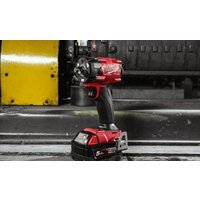 Гайковерт Milwaukee M18 FIW2F12-502X 4933478444 (с 2-мя АКБ, кейс) - Превью изображения №5 — Интернет-магазин ПроЗаказ