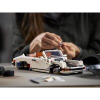 Конструктор LEGO Creator 10295 Porsche 911 - Превью изображения №17 — Интернет-магазин ПроЗаказ