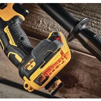 Ударная дрель-шуруповерт DeWalt DCD999NT (без АКБ, кейс) - Превью изображения №13 — Интернет-магазин ПроЗаказ