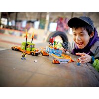 Конструктор LEGO City Stuntz 60294 Грузовик для шоу каскадеров - Превью изображения №24 — Интернет-магазин ПроЗаказ