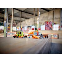 Конструктор LEGO City Stuntz 60294 Грузовик для шоу каскадеров - Превью изображения №23 — Интернет-магазин ПроЗаказ