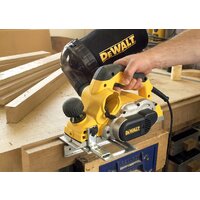 Рубанок DeWalt D26500K - Превью изображения №9 — Интернет-магазин ПроЗаказ