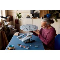 Конструктор LEGO Icons 10356 Звездный путь: USS Энтерпрайз NCC-1701-D - Превью изображения №14 — Интернет-магазин ПроЗаказ