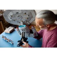 Конструктор LEGO Icons 10356 Звездный путь: USS Энтерпрайз NCC-1701-D - Превью изображения №15 — Интернет-магазин ПроЗаказ