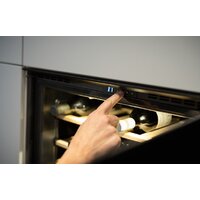 Винный шкаф Franke Mythos FMY 24 WCR BK - Превью изображения №2 — Интернет-магазин ПроЗаказ