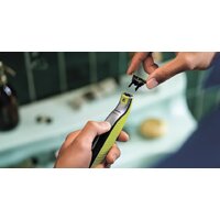 Триммер для бороды и усов Philips OneBlade 360 QP2830/20 - Превью изображения №11 — Интернет-магазин ПроЗаказ