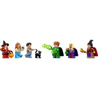 Конструктор LEGO Ideas 21341 Фокус-Покус: Коттедж сестер Сандерсон - Превью изображения №12 — Интернет-магазин ПроЗаказ