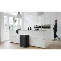 Система сортировки мусора Brabantia Bo Pedal Bin 2 x 30 л (черный матовый) - Превью изображения №15 — Интернет-магазин ПроЗаказ