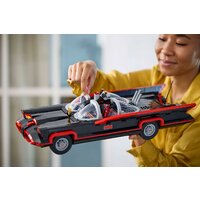 Конструктор LEGO Batman 76328 Классический телесериал Бэтмобиль - Превью изображения №12 — Интернет-магазин ПроЗаказ