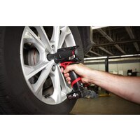 Гайковерт Milwaukee FUEL M12 FIWF12-422X 4933464616 (с 2-мя АКБ, кейс) - Превью изображения №6 — Интернет-магазин ПроЗаказ