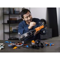Конструктор LEGO Technic 42141 Гоночный автомобиль McLaren Formula 1 - Превью изображения №5 — Интернет-магазин ПроЗаказ