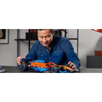Конструктор LEGO Technic 42141 Гоночный автомобиль McLaren Formula 1 - Превью изображения №12 — Интернет-магазин ПроЗаказ