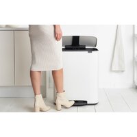 Система сортировки мусора Brabantia Bo Pedal Bin 2 x 30 л (белый) - Превью изображения №8 — Интернет-магазин ПроЗаказ