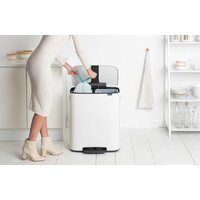 Система сортировки мусора Brabantia Bo Pedal Bin 2 x 30 л (белый) - Превью изображения №4 — Интернет-магазин ПроЗаказ