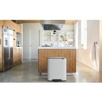 Система сортировки мусора Brabantia Bo Pedal Bin 2 x 30 л (белый) - Превью изображения №15 — Интернет-магазин ПроЗаказ