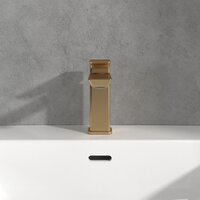 Смеситель Villeroy & Boch Subway 3.0 TVW11200300076 - Превью изображения №4 — Интернет-магазин ПроЗаказ