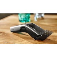 Машинка для стрижки волос Philips HC5650/15 - Превью изображения №10 — Интернет-магазин ПроЗаказ
