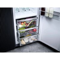 Однокамерный холодильник Miele K 7747 C 125 Gala Ed - Превью изображения №6 — Интернет-магазин ПроЗаказ