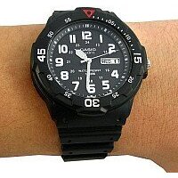Наручные часы Casio MRW-200H-1BVEF - Превью изображения №2 — Интернет-магазин ПроЗаказ