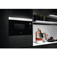 Микроволновая печь AEG MBE2658DEM - Превью изображения №2 — Интернет-магазин ПроЗаказ
