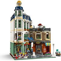 Конструктор LEGO Icons 11371 Торговая улица - Превью изображения №3 — Интернет-магазин ПроЗаказ