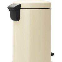 Мусорное ведро Brabantia Pedal Bin NewIcon 12 л (миндальный) - Превью изображения №3 — Интернет-магазин ПроЗаказ