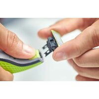 Триммер для бороды и усов Philips OneBlade QP2530/20 - Превью изображения №9 — Интернет-магазин ПроЗаказ