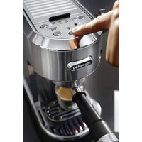 Рожковая кофеварка DeLonghi Dedica Maestro Plus EC950.M - Превью изображения №7 — Интернет-магазин ПроЗаказ