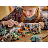Конструктор LEGO Harry Potter Хижина Хагрида неожиданный визит 76428 - Превью изображения №9 — Интернет-магазин ПроЗаказ