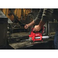 Пистолет для герметика Milwaukee M18 GG-201C 4933440490 - Превью изображения №7 — Интернет-магазин ПроЗаказ