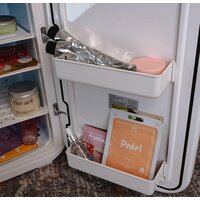 Бьюти-холодильник Meyvel MB-25HC1W - Превью изображения №11 — Интернет-магазин ПроЗаказ