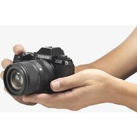 Объектив Sigma 18-50mm F2.8 DC DN Contemporary для Fujifilm X - Превью изображения №5 — Интернет-магазин ПроЗаказ