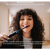 Электрическая зубная щетка TrueLife SonicBrush Clean70 UV (черный) - Превью изображения №3 — Интернет-магазин ПроЗаказ