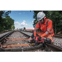 Гайковерт Milwaukee M18 ONEFHIWF1-802X 4933499254 (с 2-мя АКБ, кейс) - Превью изображения №5 — Интернет-магазин ПроЗаказ