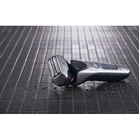 Электробритва Panasonic ES-LT4N - Превью изображения №6 — Интернет-магазин ПроЗаказ