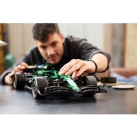Конструктор LEGO Technic 42240 Aston Martin Aramco AMR25 F1 - Превью изображения №14 — Интернет-магазин ПроЗаказ