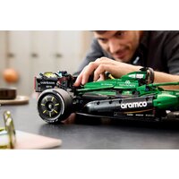 Конструктор LEGO Technic 42240 Aston Martin Aramco AMR25 F1 - Превью изображения №12 — Интернет-магазин ПроЗаказ