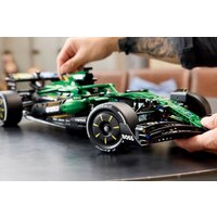 Конструктор LEGO Technic 42240 Aston Martin Aramco AMR25 F1 - Превью изображения №16 — Интернет-магазин ПроЗаказ