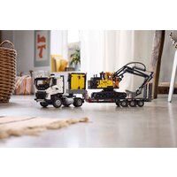 Конструктор LEGO Technic Грузовик Volvo FMX и электрический экскаватор EC230 42175 - Превью изображения №11 — Интернет-магазин ПроЗаказ