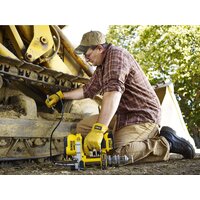 Шприц для смазки DeWalt DCGG571M1 (с 1-им АКБ, кейс) - Превью изображения №5 — Интернет-магазин ПроЗаказ