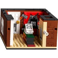 Конструктор LEGO Ideas 21330 Один дома - Превью изображения №33 — Интернет-магазин ПроЗаказ