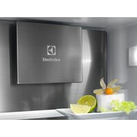 Холодильник Electrolux GreenZone 800 E8MNCC18S - Превью изображения №8 — Интернет-магазин ПроЗаказ