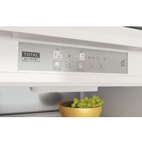 Холодильник Whirlpool WHC18 T574 P - Превью изображения №9 — Интернет-магазин ПроЗаказ