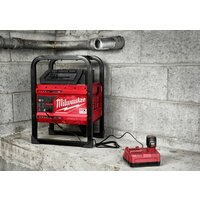 Портативная зарядная станция Milwaukee MX FUEL MXF PS-0 4933493922 (без АКБ) - Превью изображения №3 — Интернет-магазин ПроЗаказ