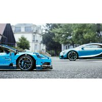Конструктор LEGO Technic 42083 Bugatti Chiron - Превью изображения №19 — Интернет-магазин ПроЗаказ