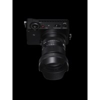 Объектив Sigma 18-50mm F2.8 DC DN Contemporary для Sony E - Превью изображения №9 — Интернет-магазин ПроЗаказ