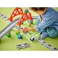 Конструктор LEGO Duplo Железнодорожный мост и пути 10426 - Превью изображения №6 — Интернет-магазин ПроЗаказ